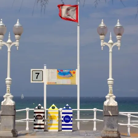 Escalera 7 Apartament