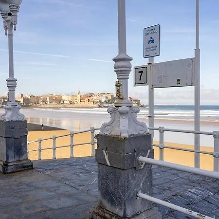 Apartment Escalera 7 *